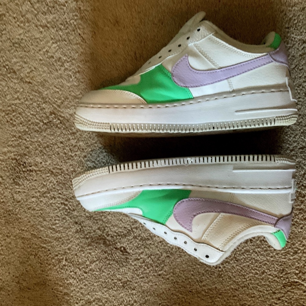 Women’s Air Force 1 shadow